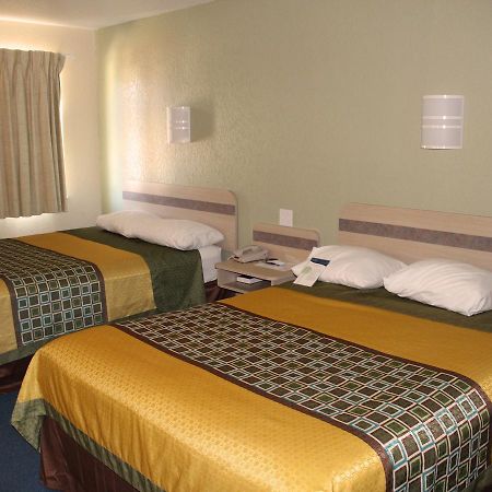 Wine Country Inn Фредериксберг Экстерьер фото